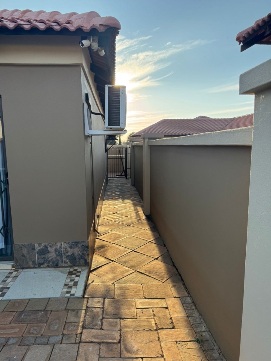 3 Bedroom Property for Sale in Wilkoppies North West